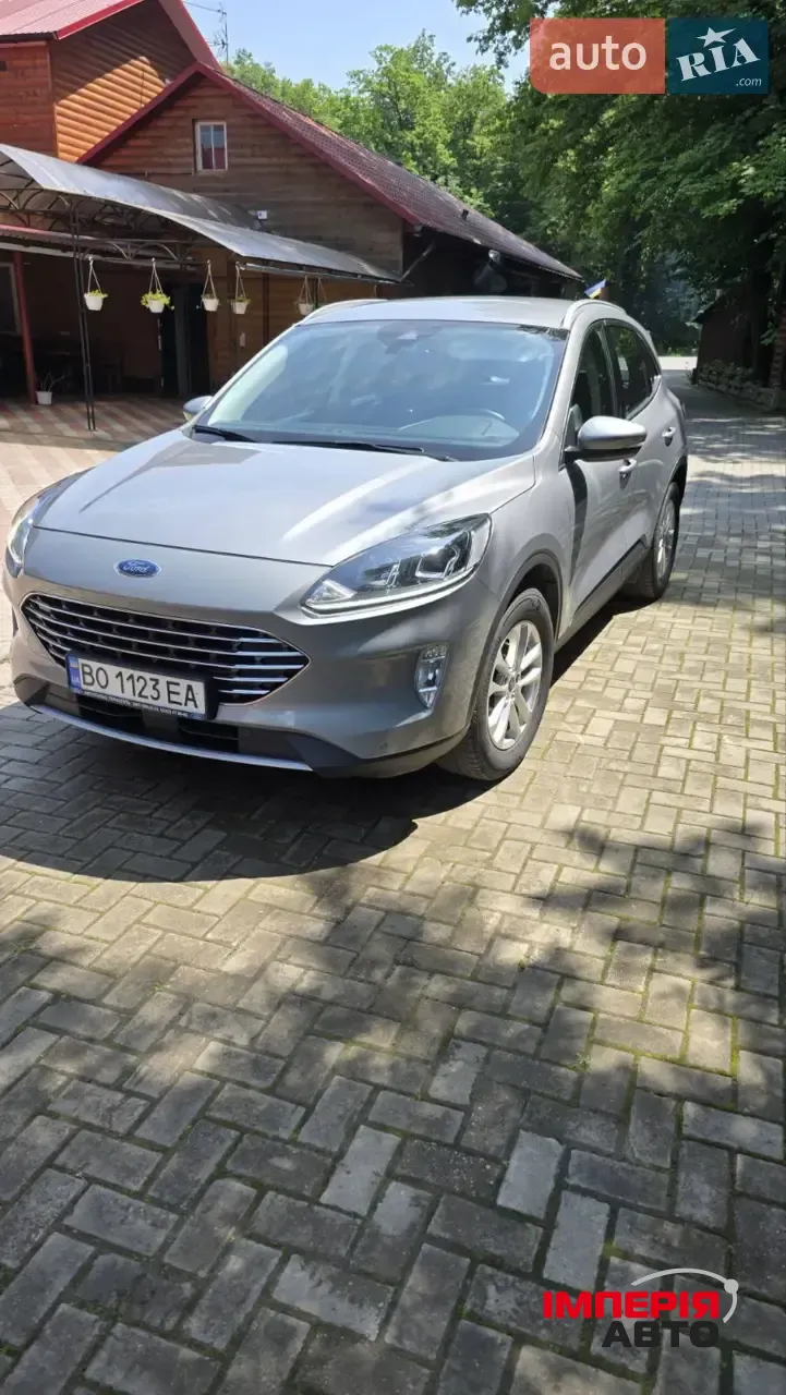 Ford Kuga - фото 4