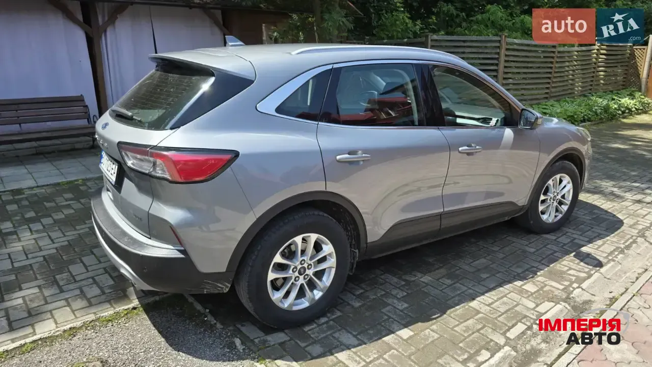 Ford Kuga - фото 3