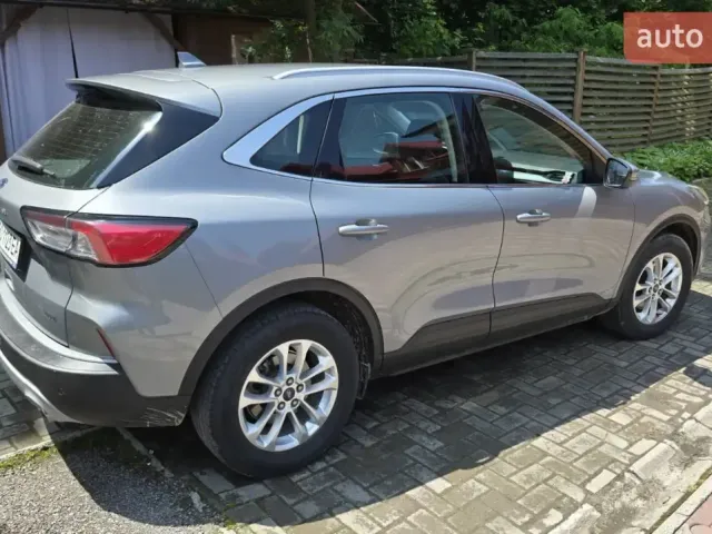 Ford Kuga - фото 3