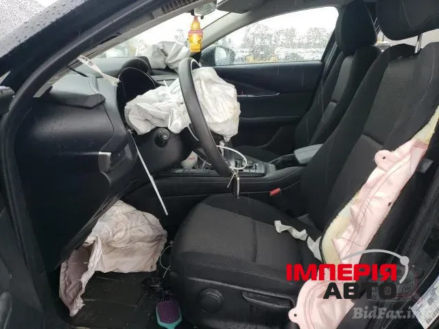 Mazda CX-30 - фото 8