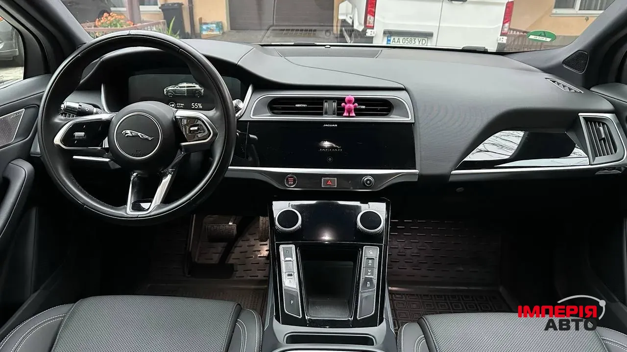 Jaguar I-Pace - фото 7