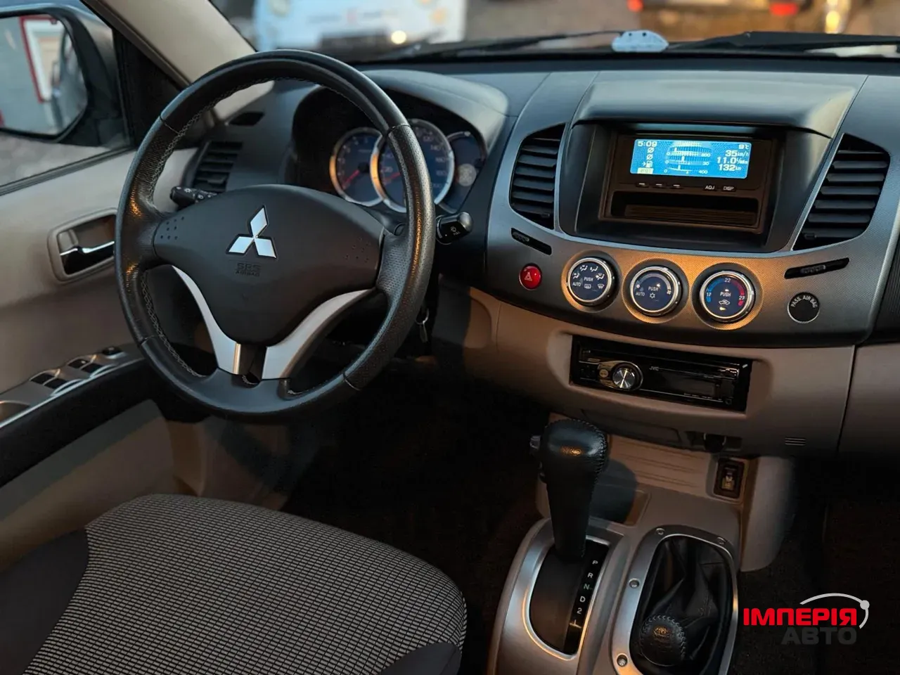 Mitsubishi L200 - фото 22