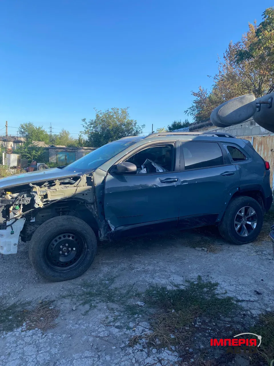 Jeep Cherokee - фото 4