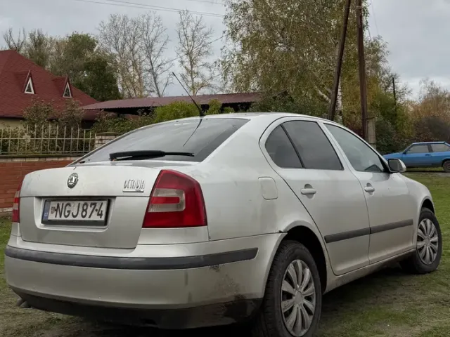 Skoda Octavia - фото 3