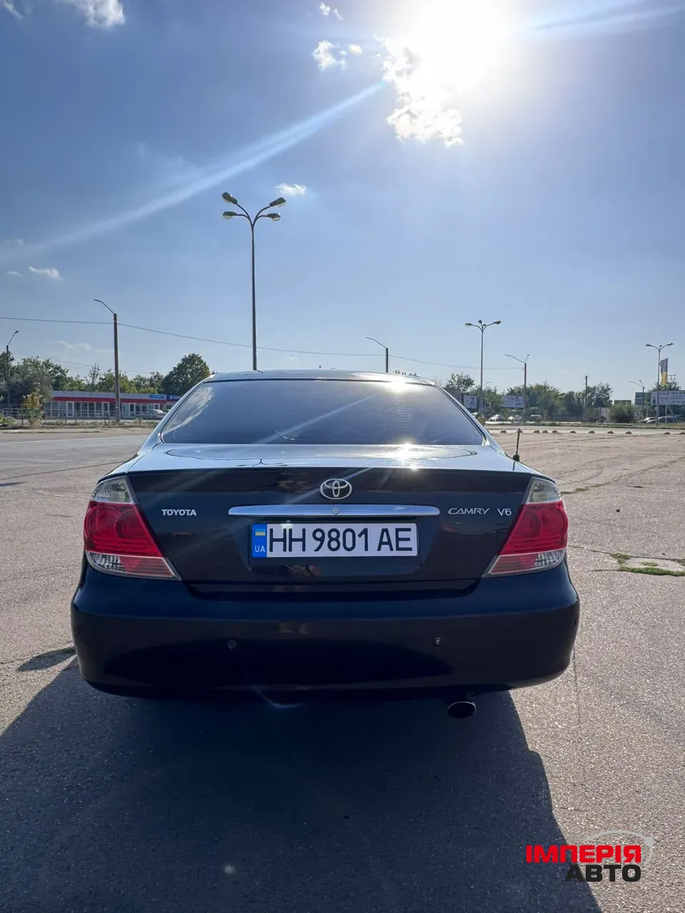 Toyota Camry - фото 2