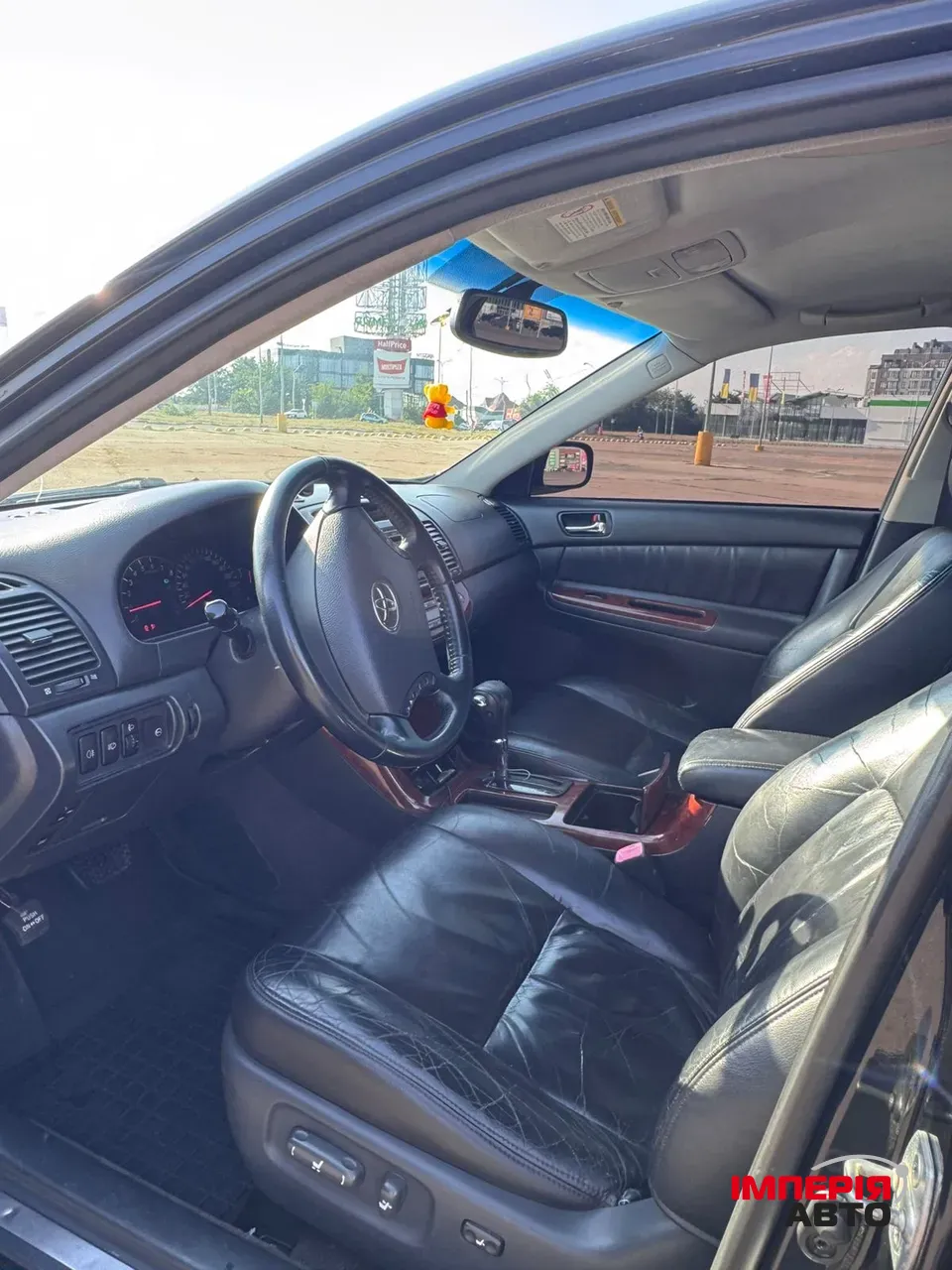 Toyota Camry - фото 3