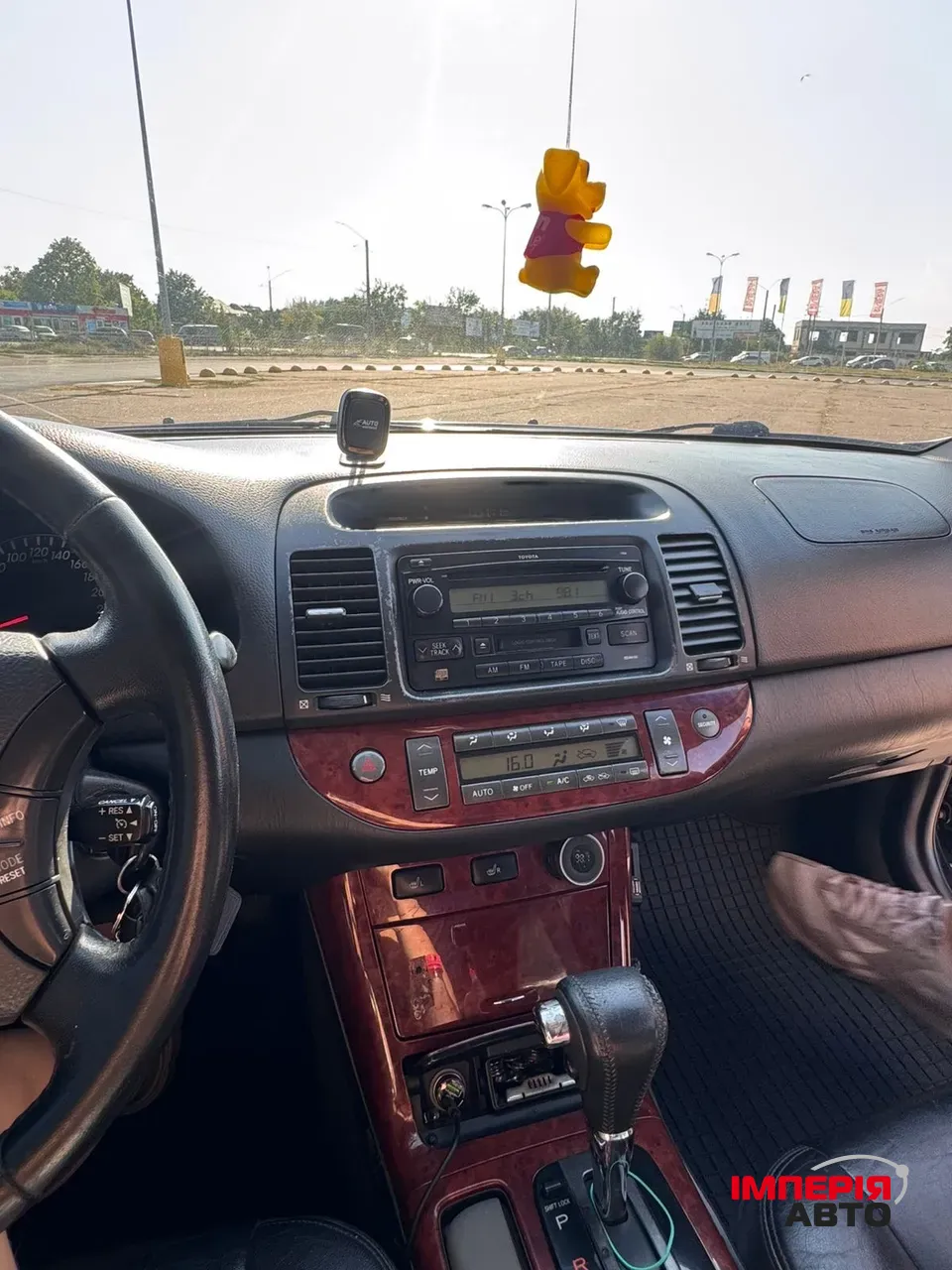 Toyota Camry - фото 4
