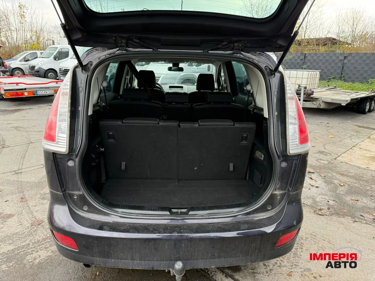 Mazda 5 - фото 7