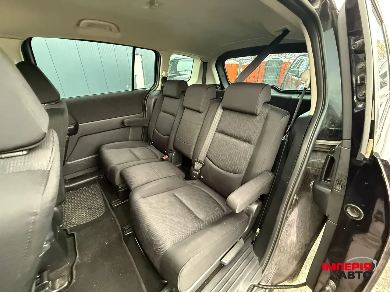 Mazda 5 - фото 5