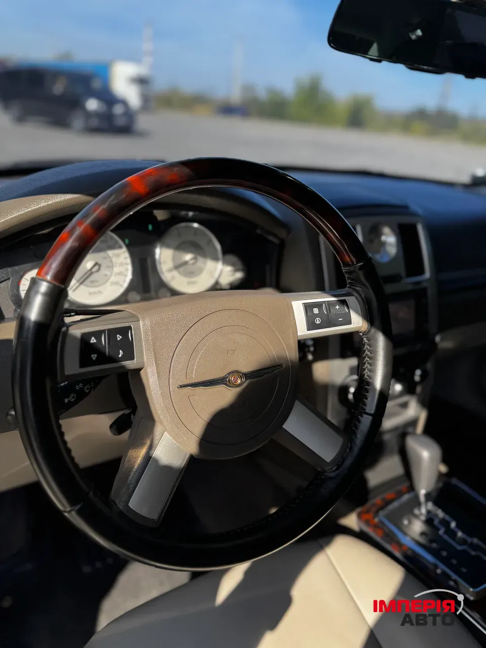 Chrysler 300C - фото 6