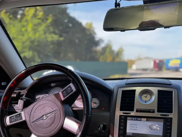 Chrysler 300C - фото 4
