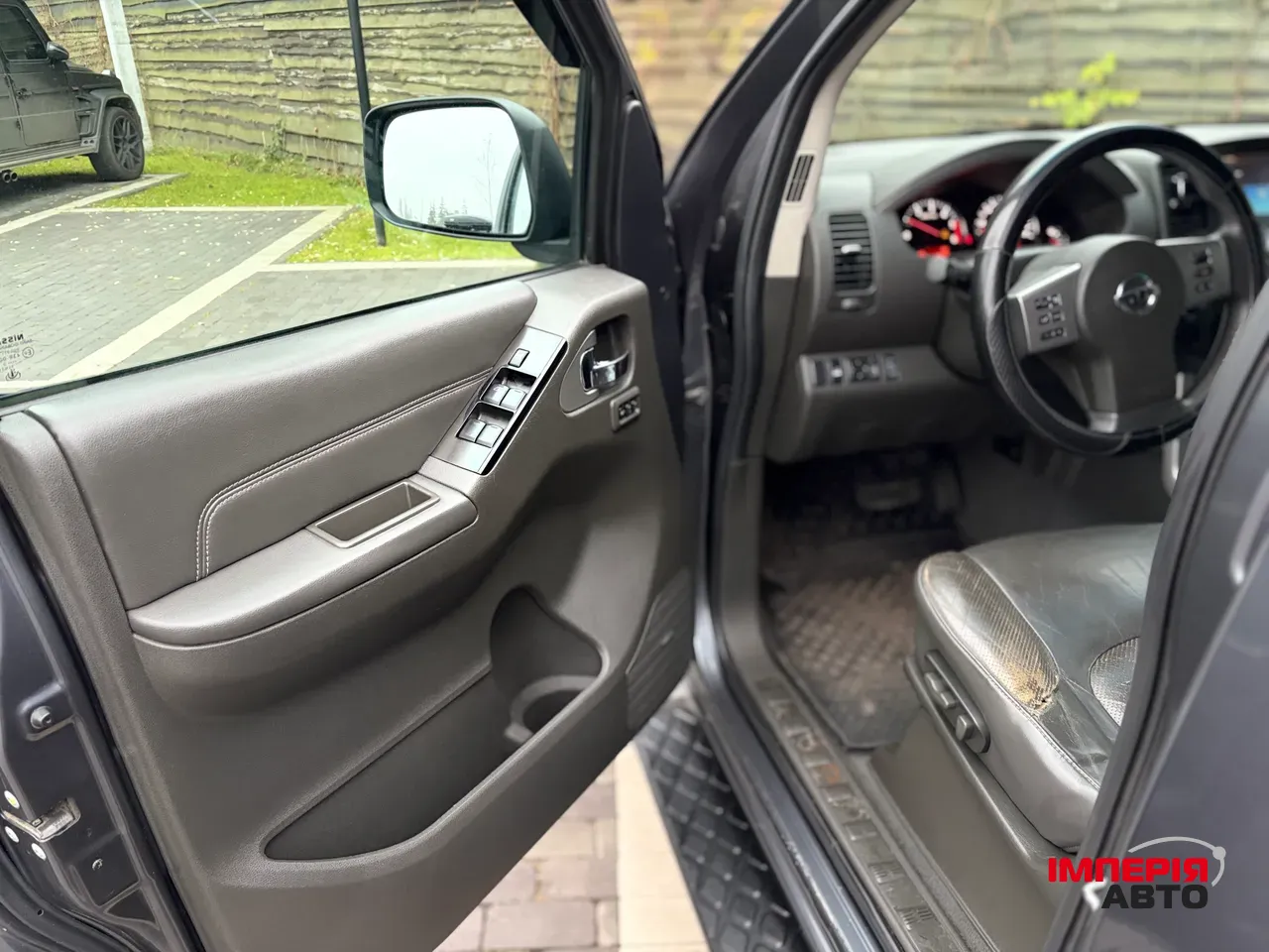 Nissan Pathfinder - фото 8