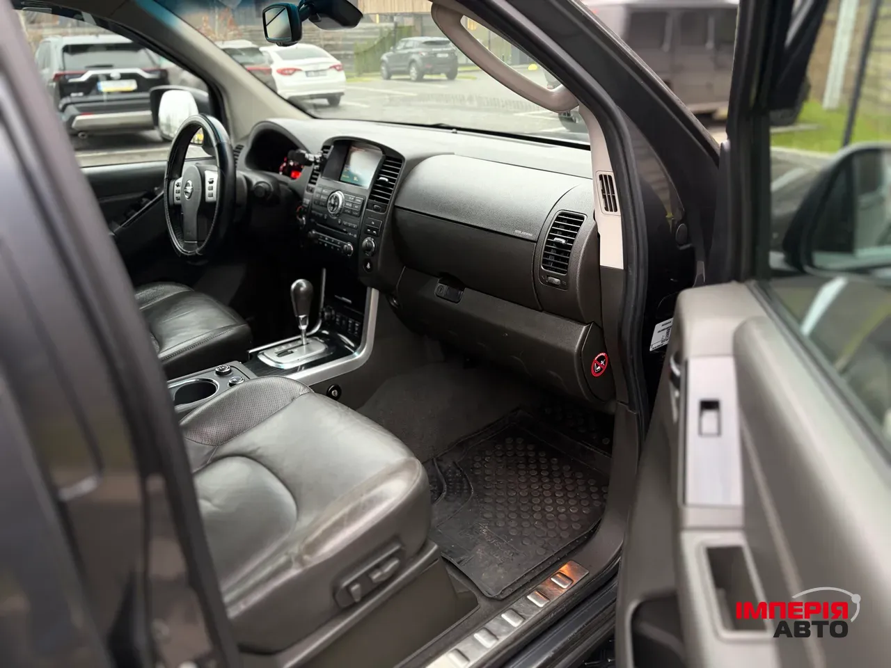 Nissan Pathfinder - фото 10