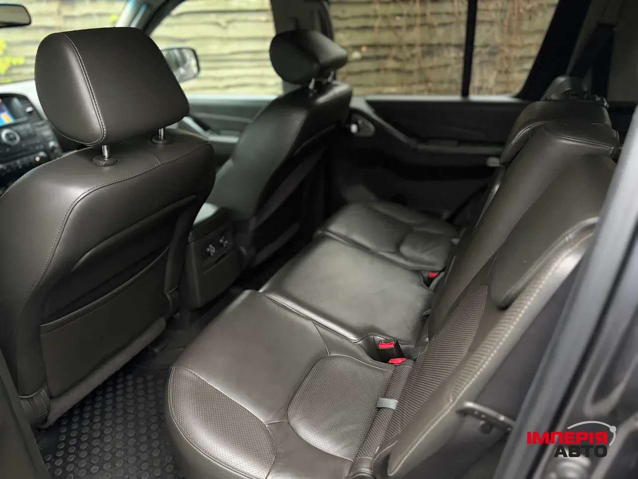 Nissan Pathfinder - фото 7