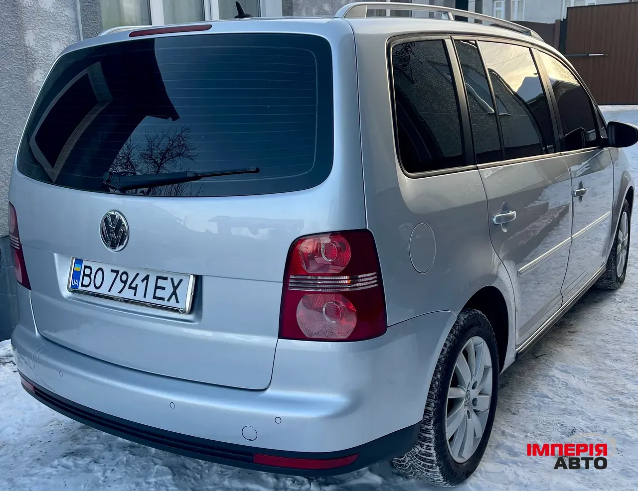Volkswagen Touran - фото 3