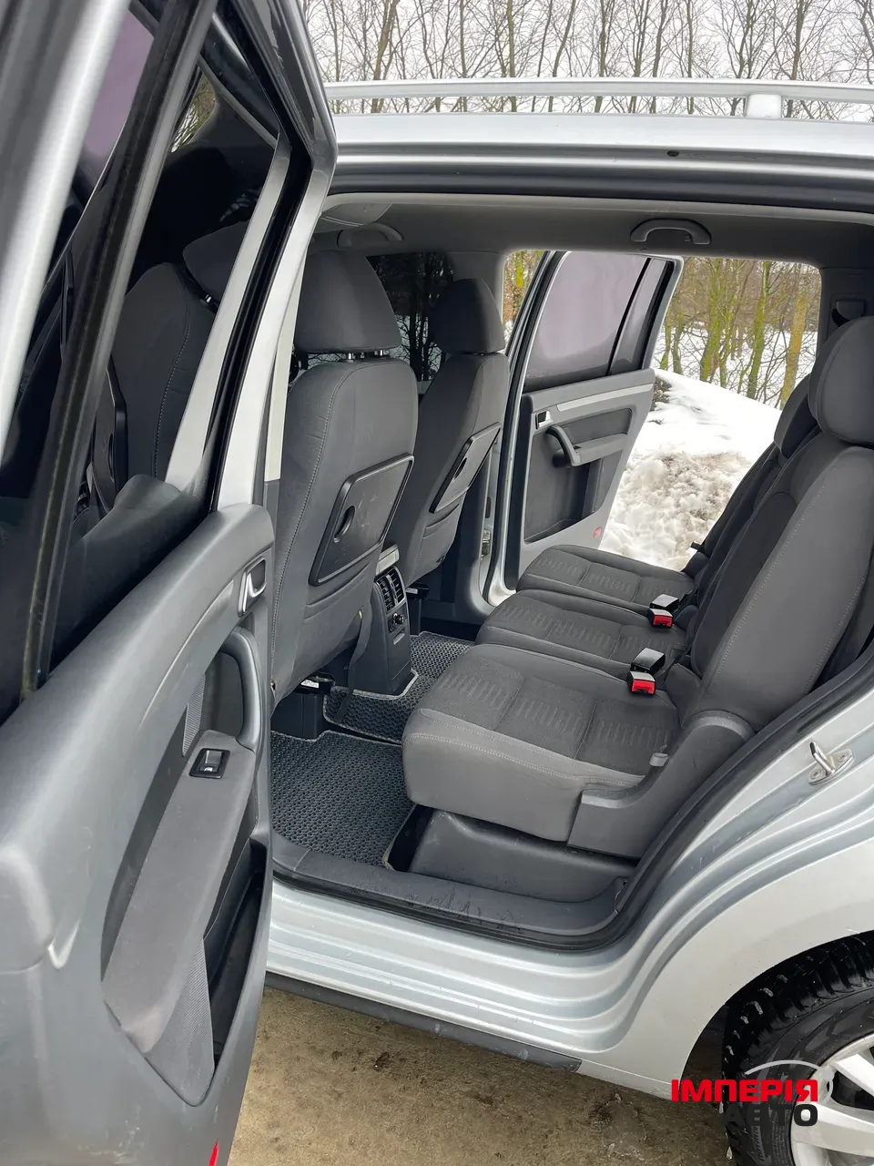 Volkswagen Touran - фото 9