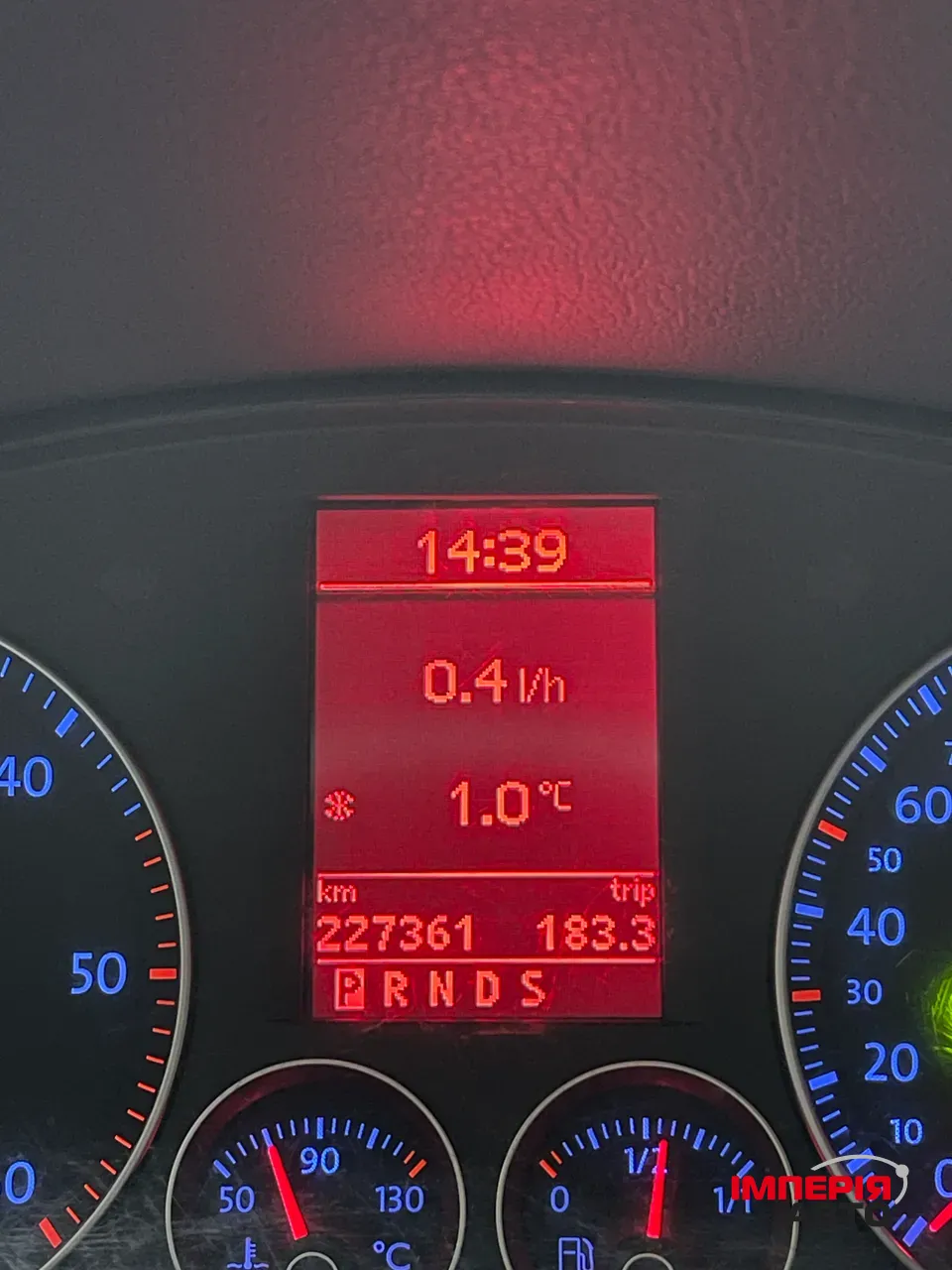 Volkswagen Touran - фото 12