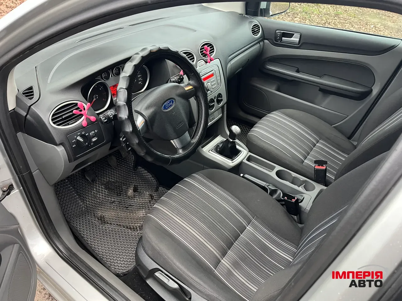 Ford Focus - фото 5