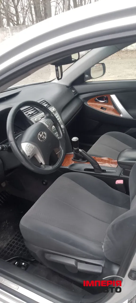 Toyota Camry - фото 8