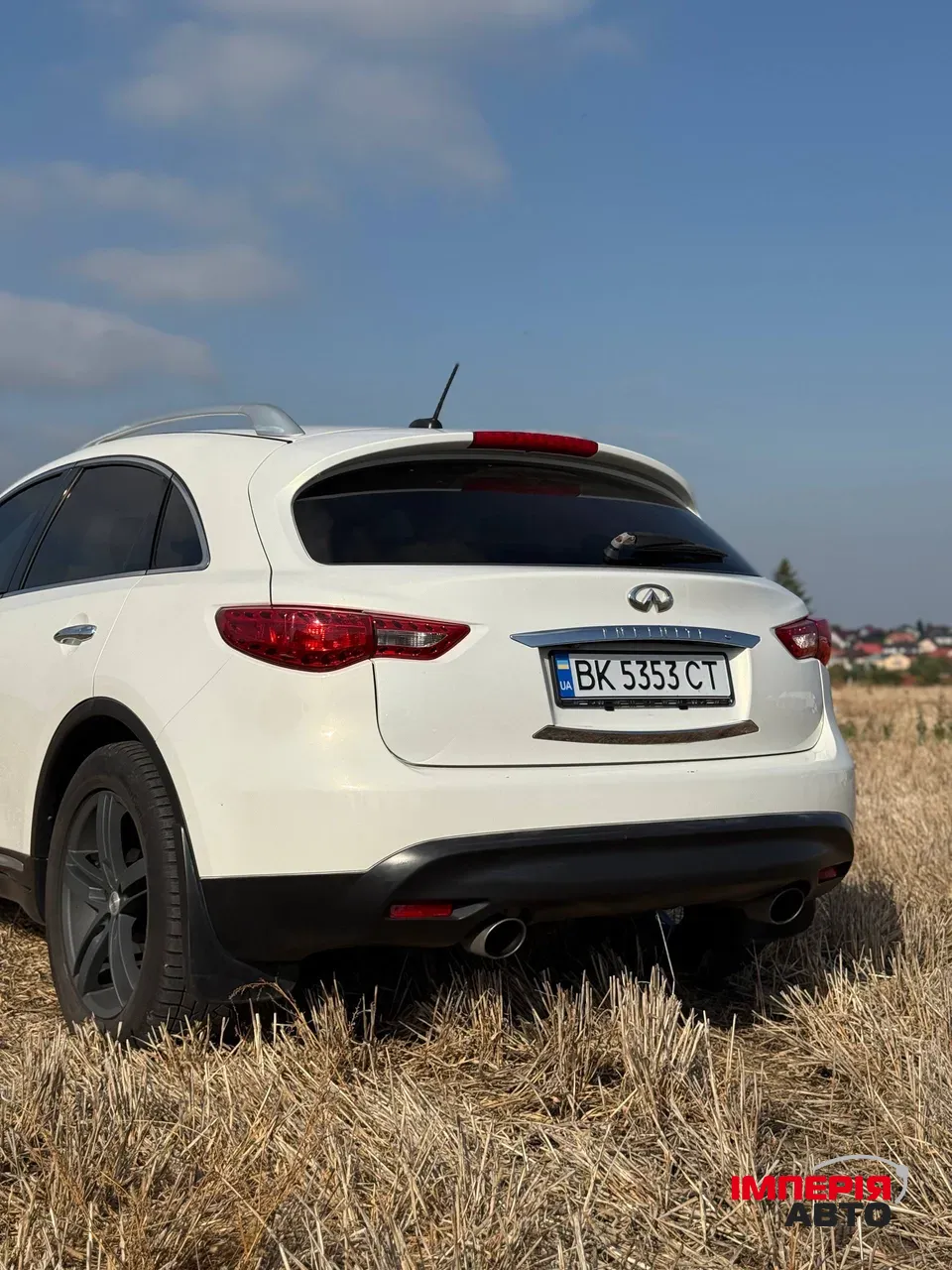 Infiniti FX - фото 6