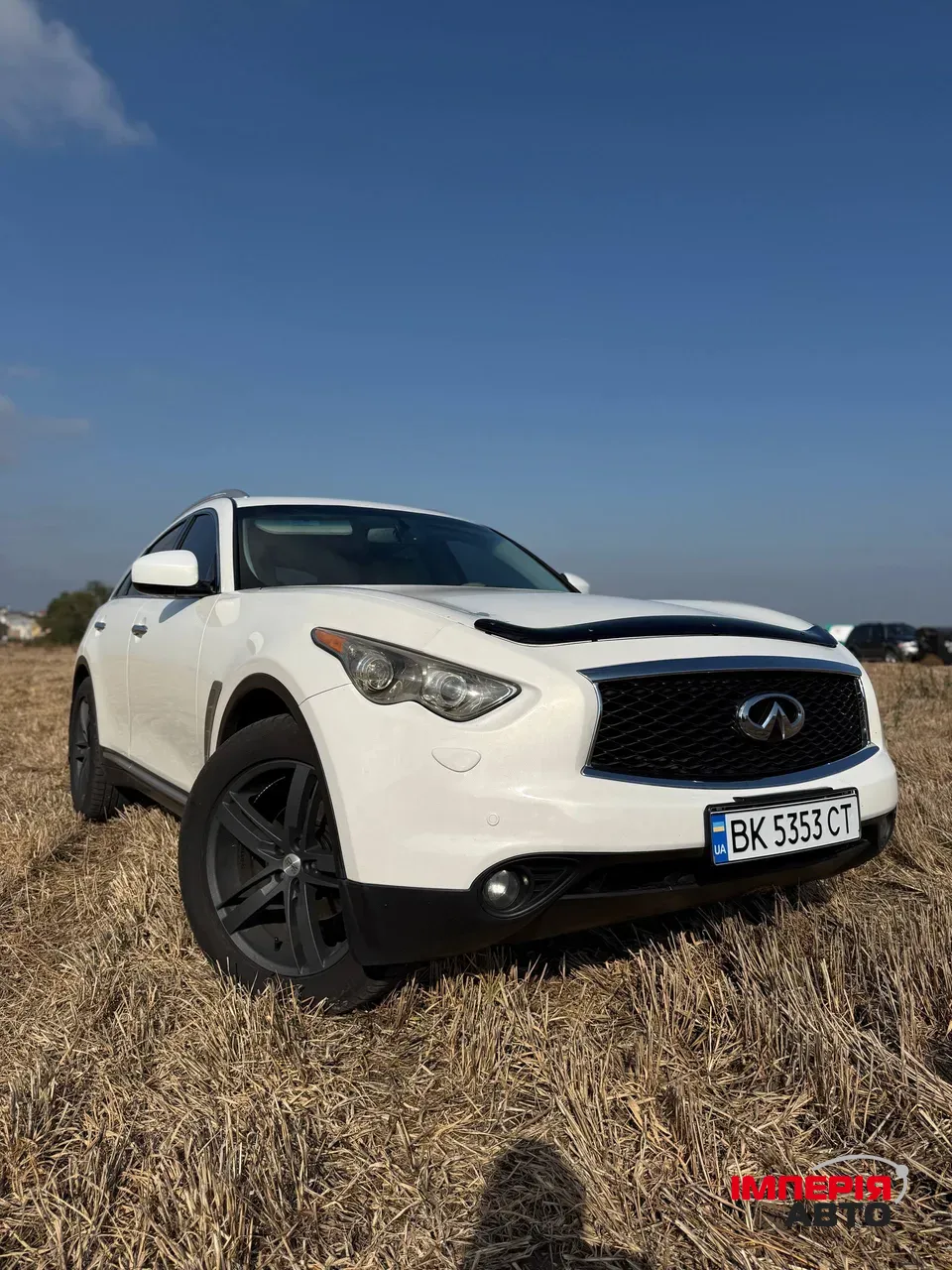 Infiniti FX - фото 14