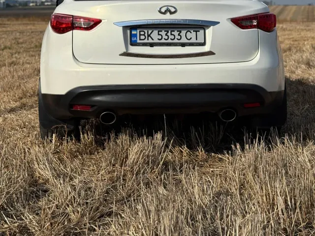 Infiniti FX - фото 5