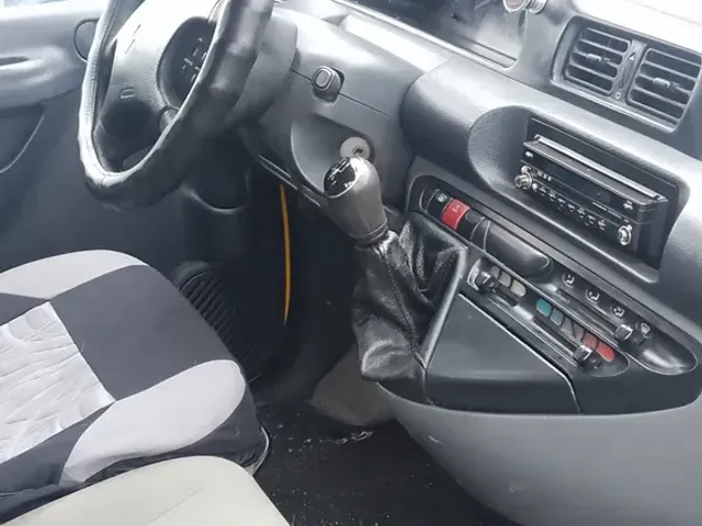 Citroen Jumpy - фото 4