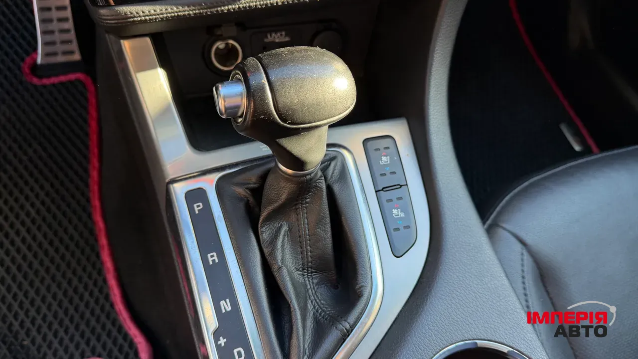 Kia Optima - фото 11