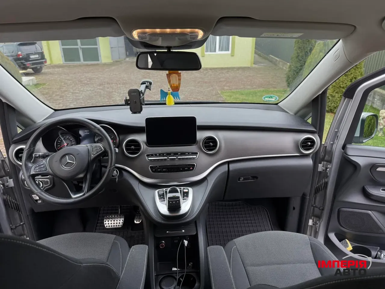 Mercedes-Benz V-Класс - фото 12