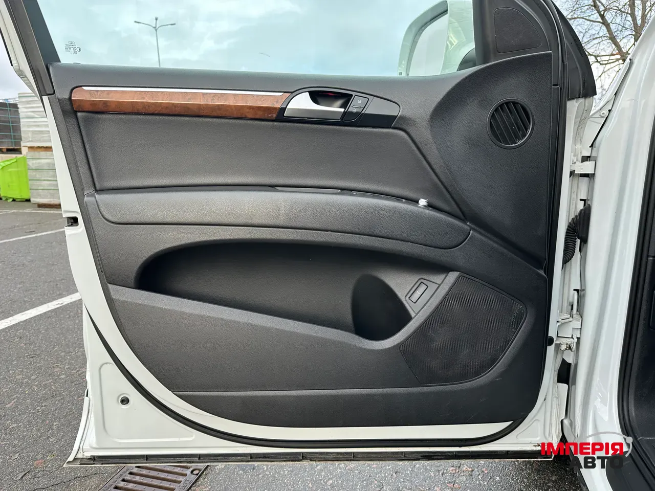 Audi Q7 - фото 13