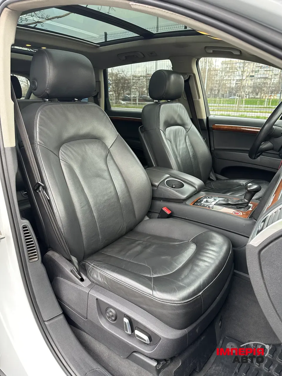 Audi Q7 - фото 20