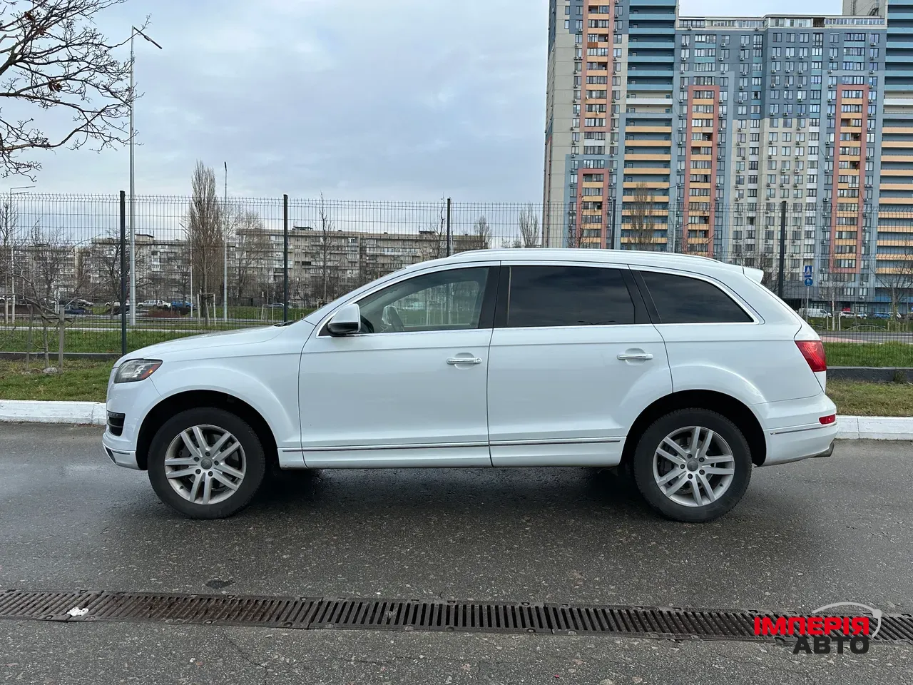 Audi Q7 - фото 5