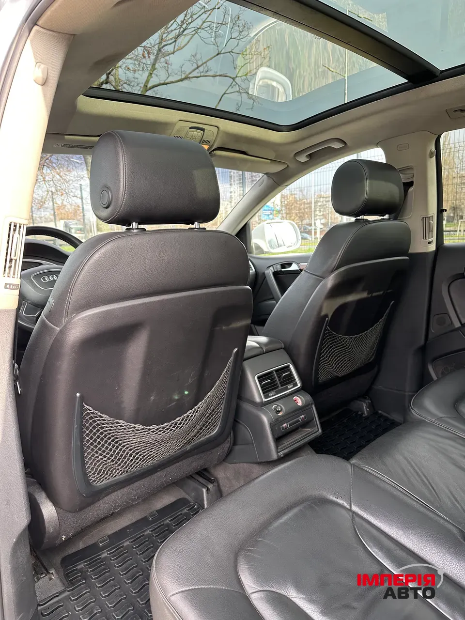 Audi Q7 - фото 15