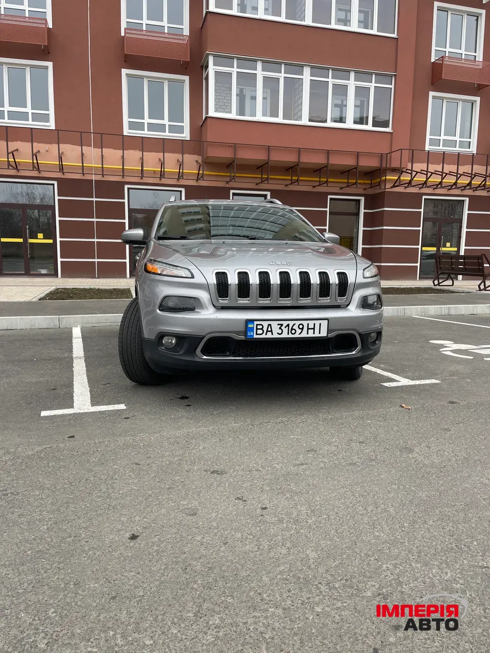 Jeep Cherokee - фото 4