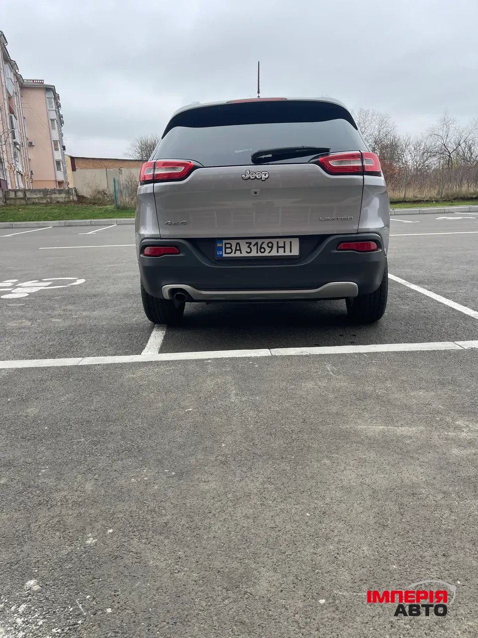 Jeep Cherokee - фото 8