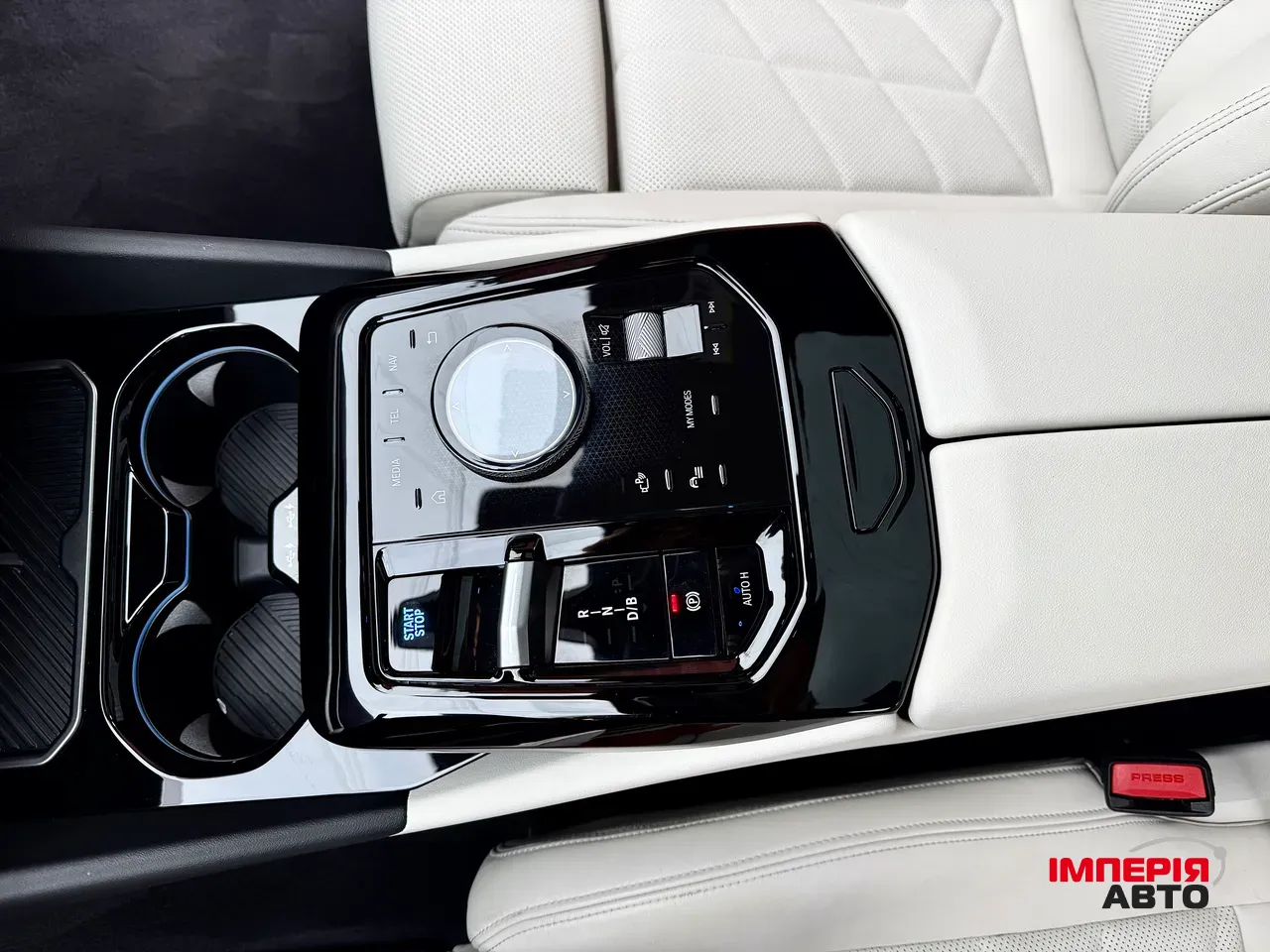 BMW i5 - фото 30