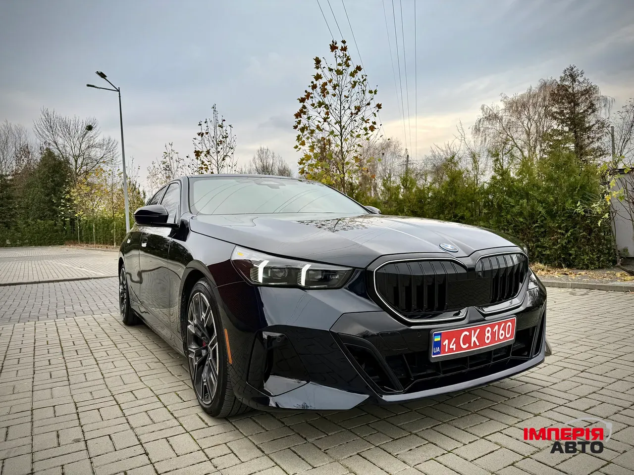 BMW i5 - фото 1