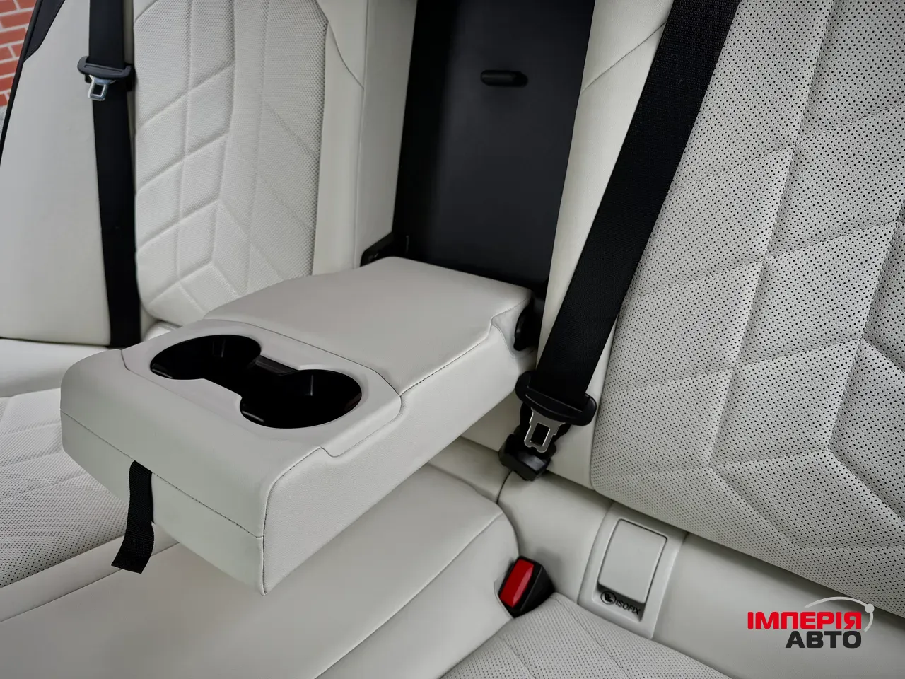 BMW i5 - фото 33