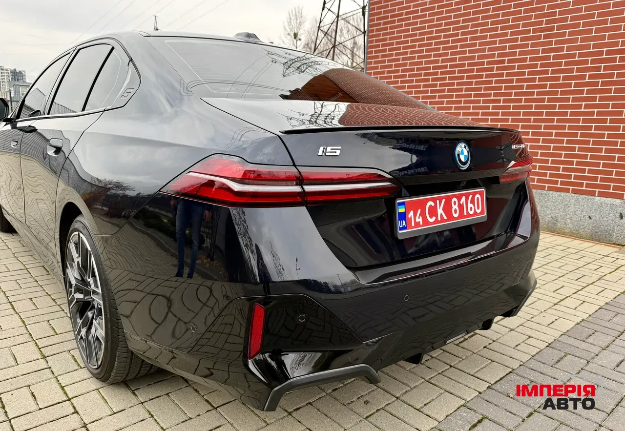 BMW i5 - фото 16