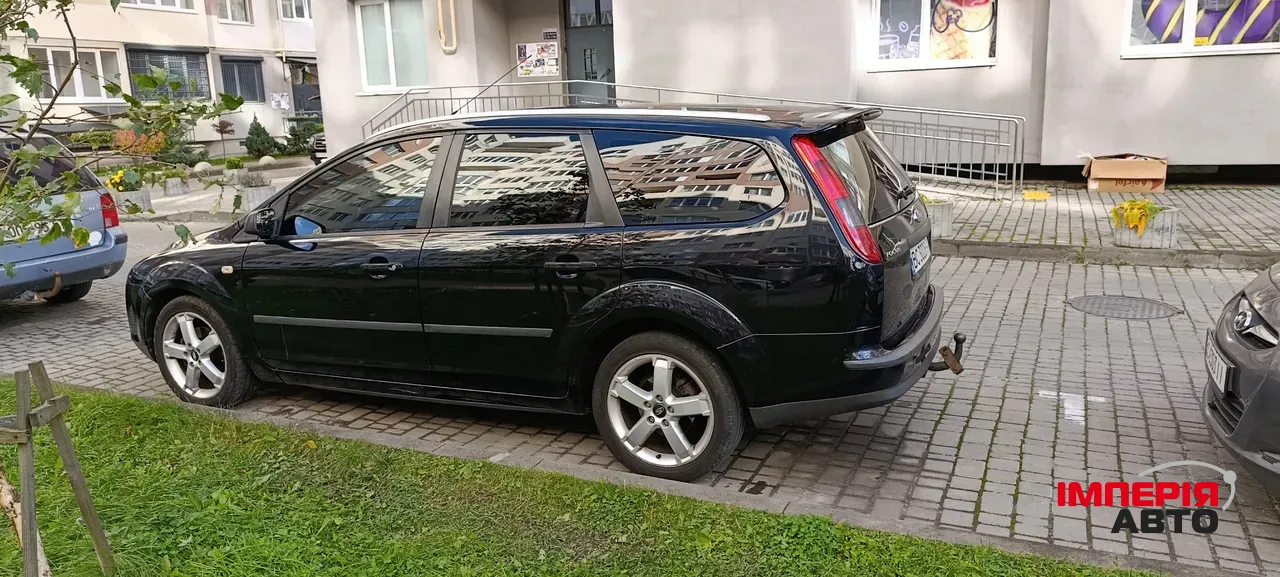 Ford Focus - фото 4