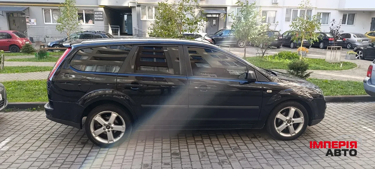 Ford Focus - фото 6