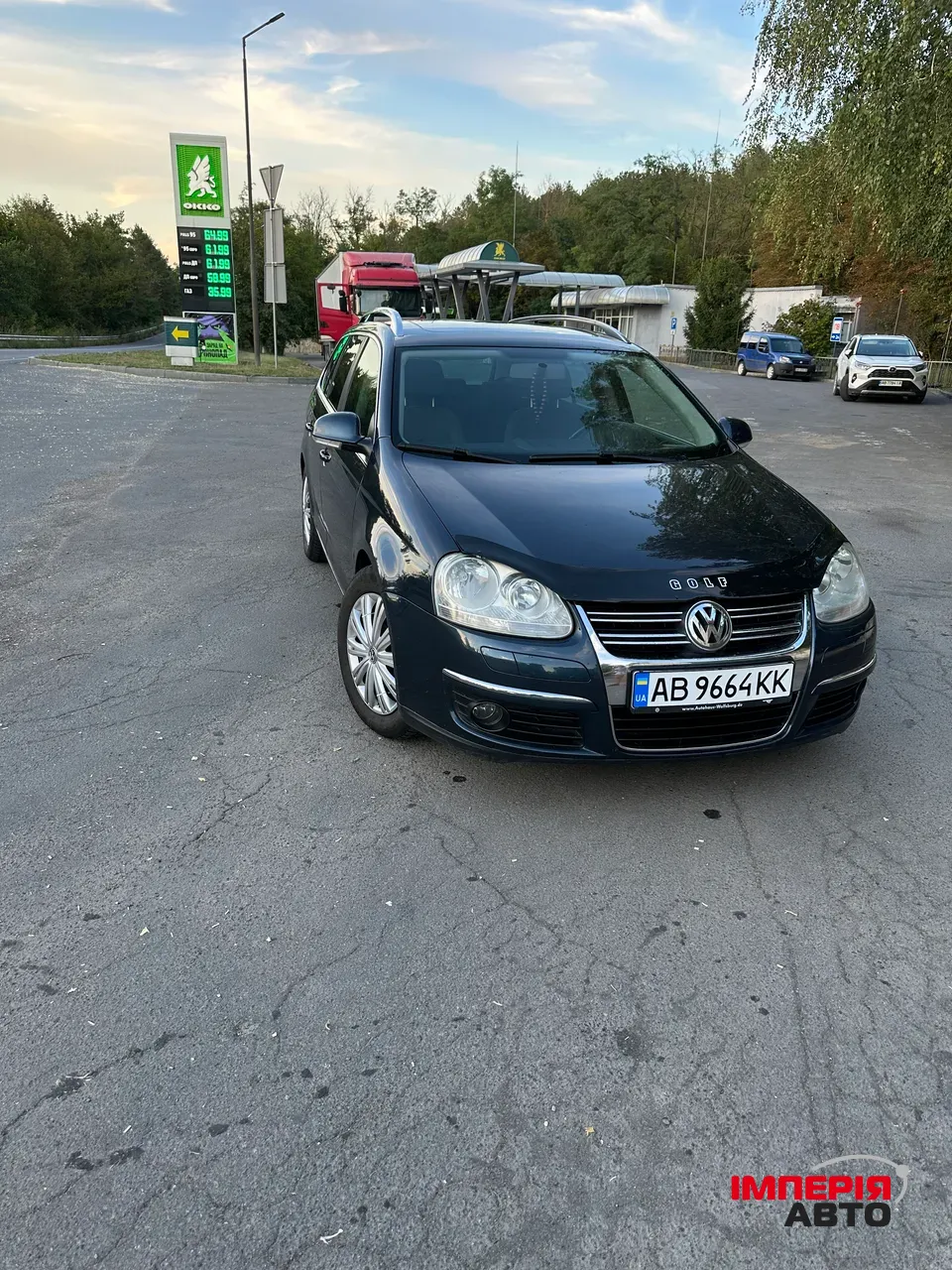 Volkswagen Golf - фото 1