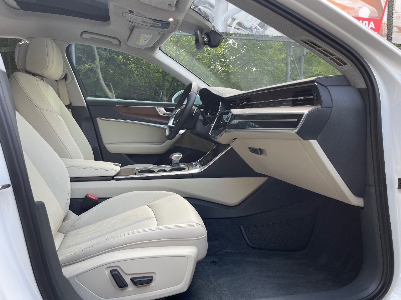 Audi A6 - фото 21