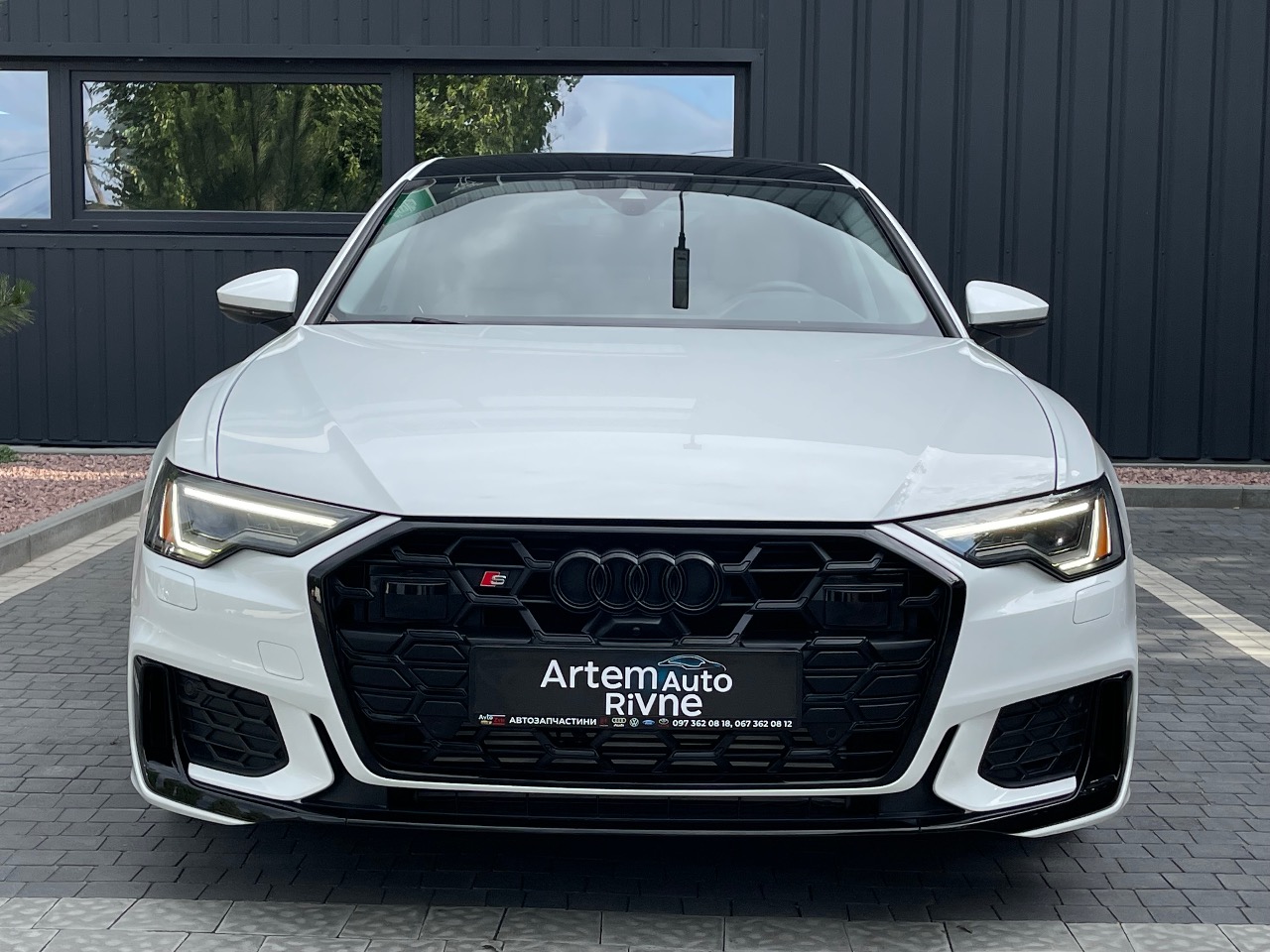 Audi A6 - фото 9