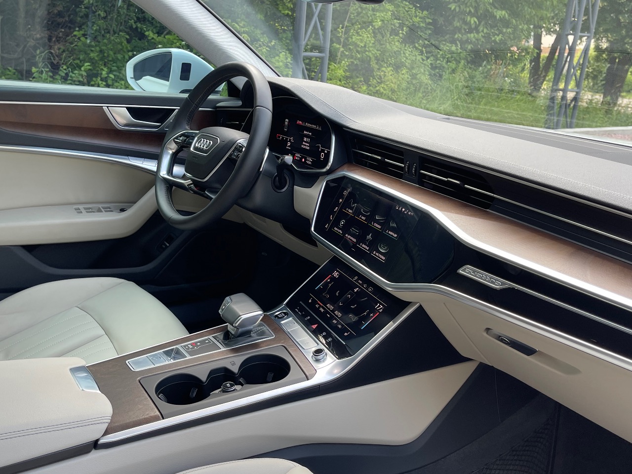 Audi A6 - фото 4