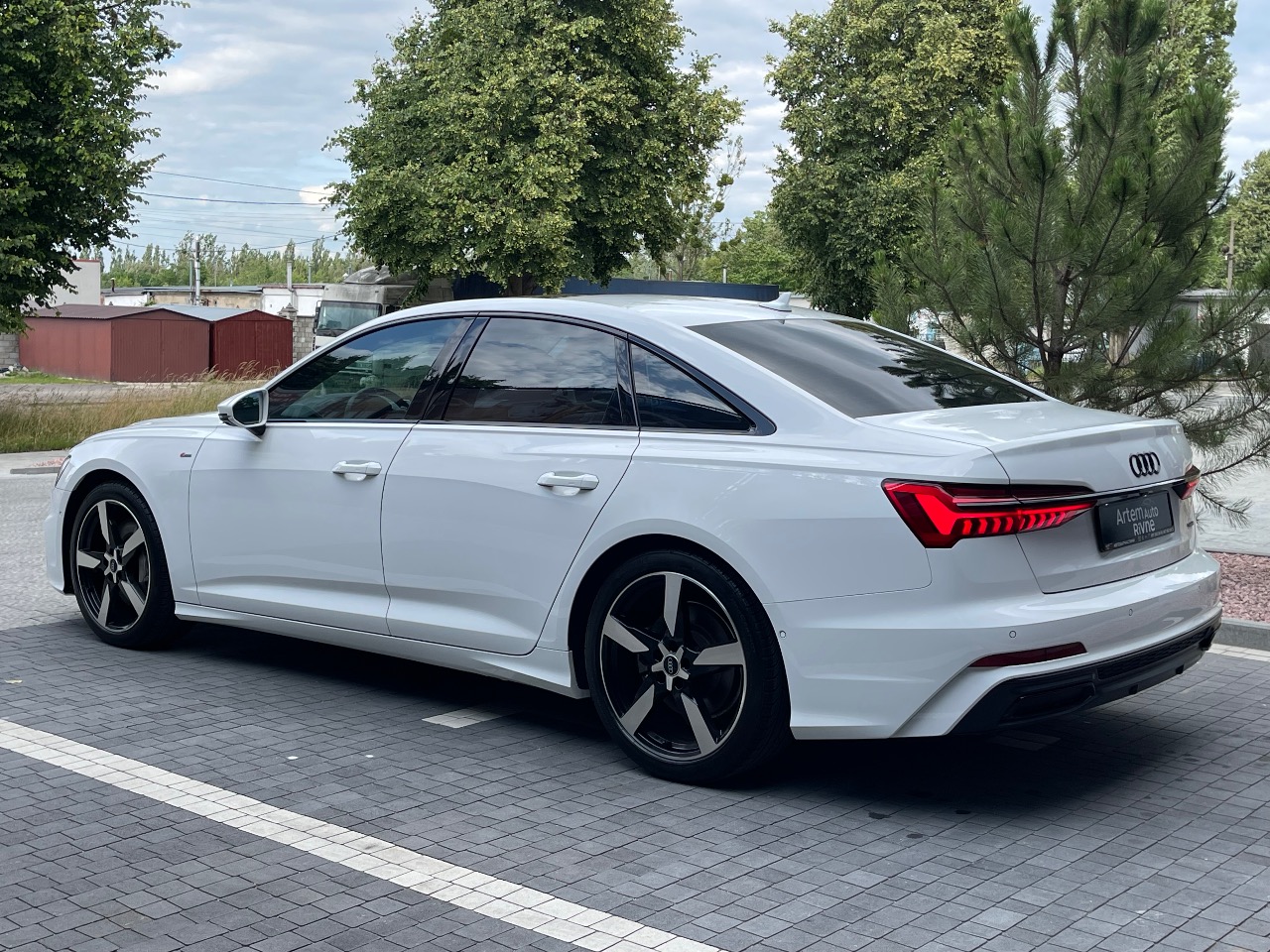 Audi A6 - фото 23