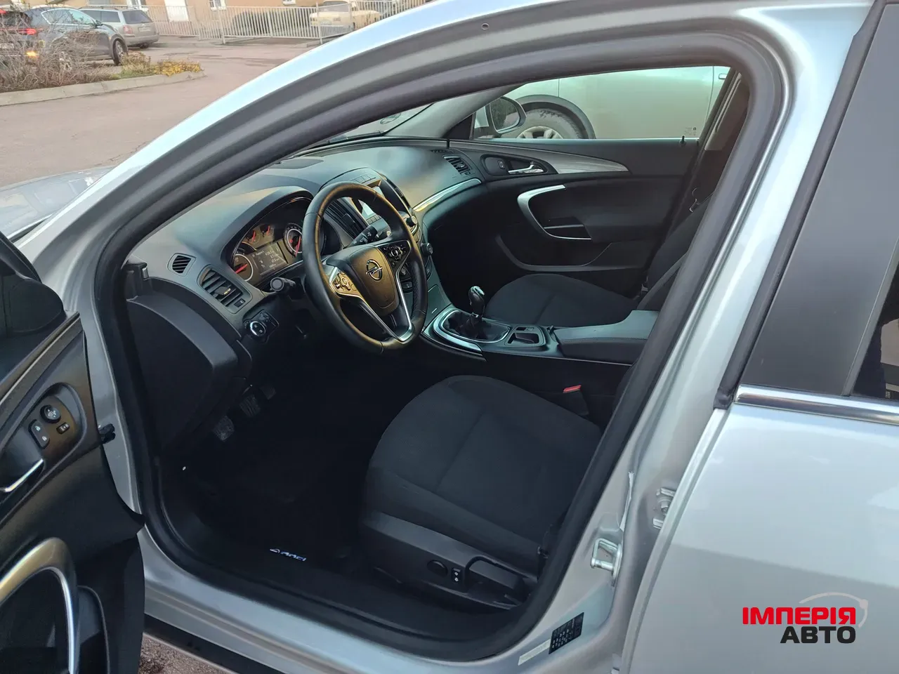 Opel Insignia - фото 17