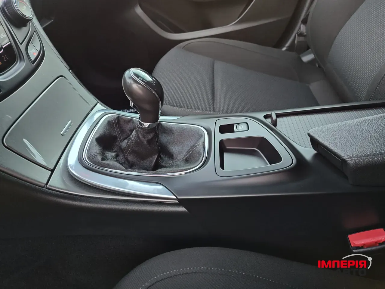 Opel Insignia - фото 27