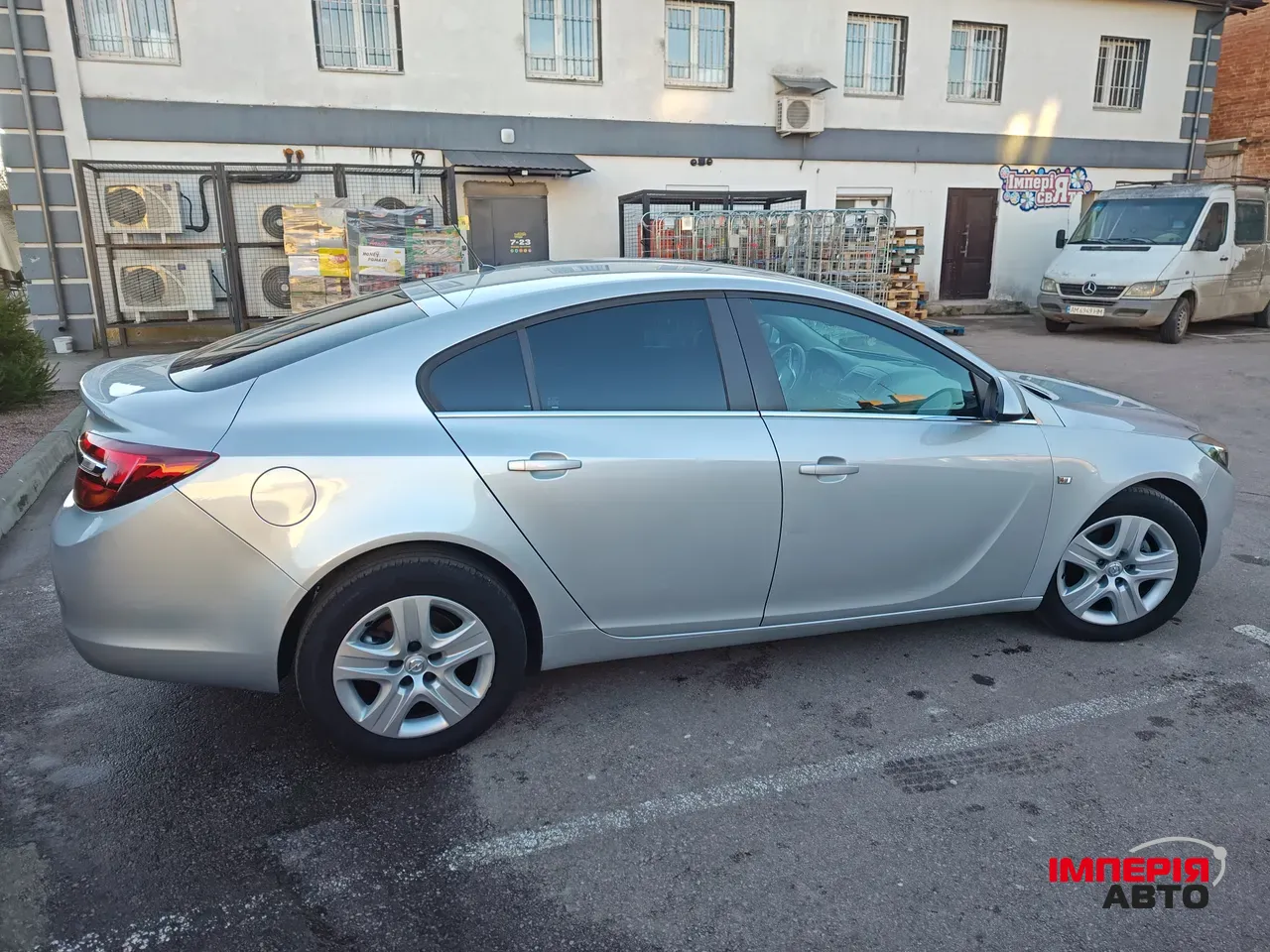 Opel Insignia - фото 8