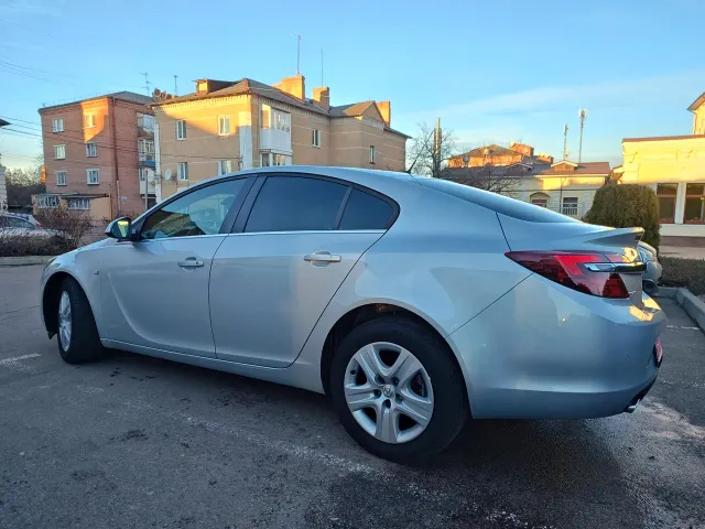 Opel Insignia - фото 5